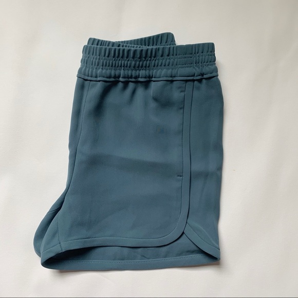 J.Crew Crepe Pull-on Shorts - Picture 3 of 5